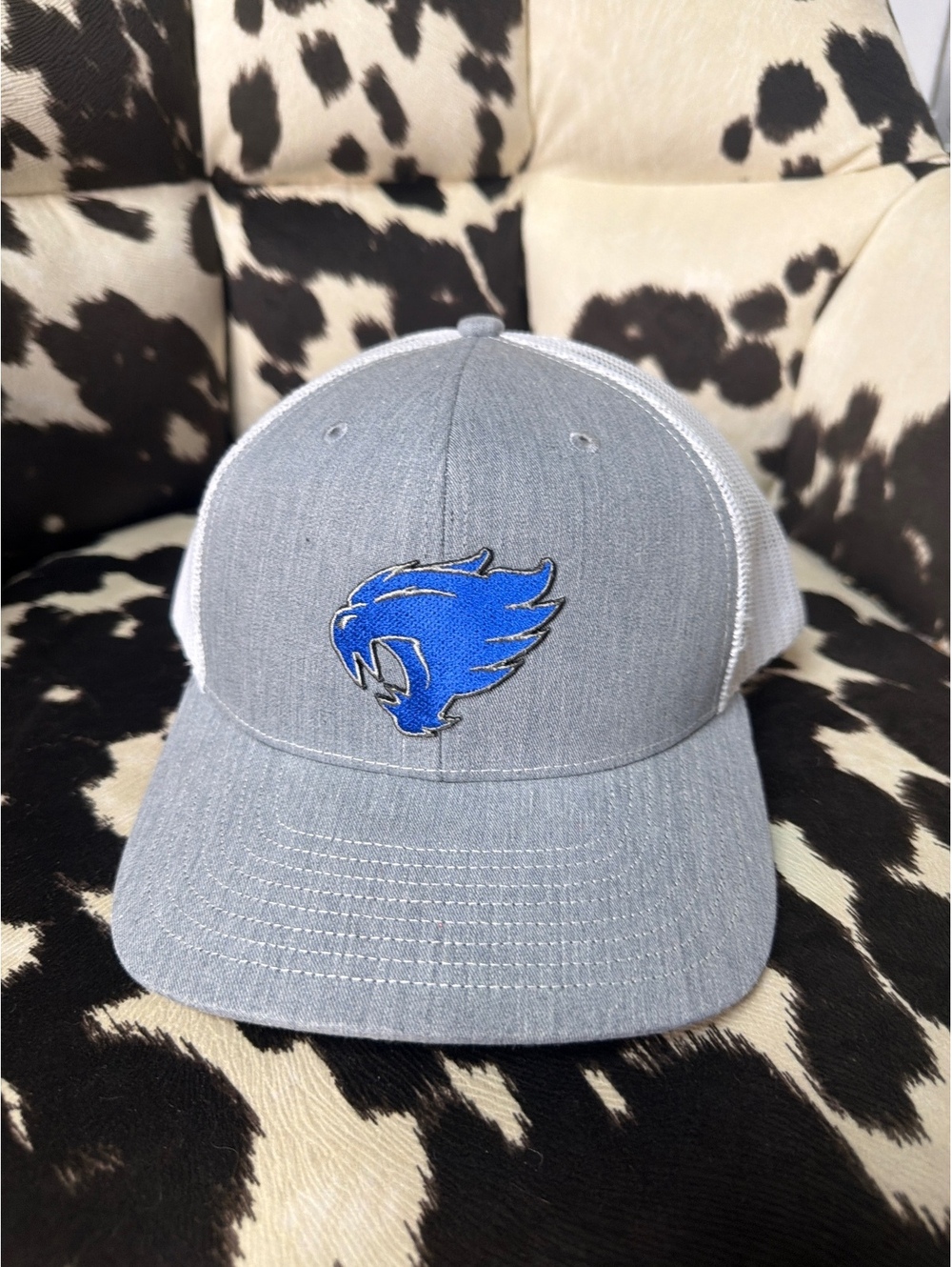 Richardson Gray and White Mesh Snapback Hat with Blue wildcat Logo